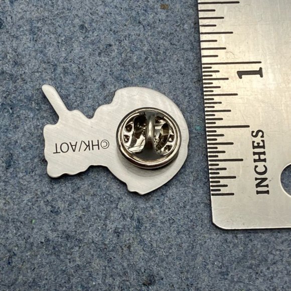 Attack on Titan Deka Tack Lapel Pin Brooch Levi Chibi Sword Anime Toy - Picture 6 of 6